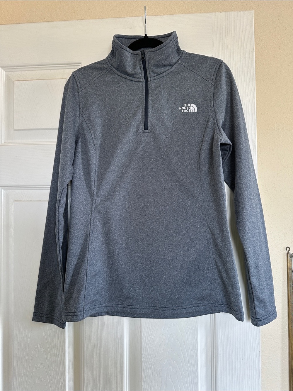 The North Face Heather Gray Women's Half-Zip Performance Pullover
